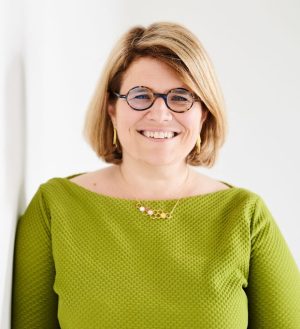 Evelyne Paradis